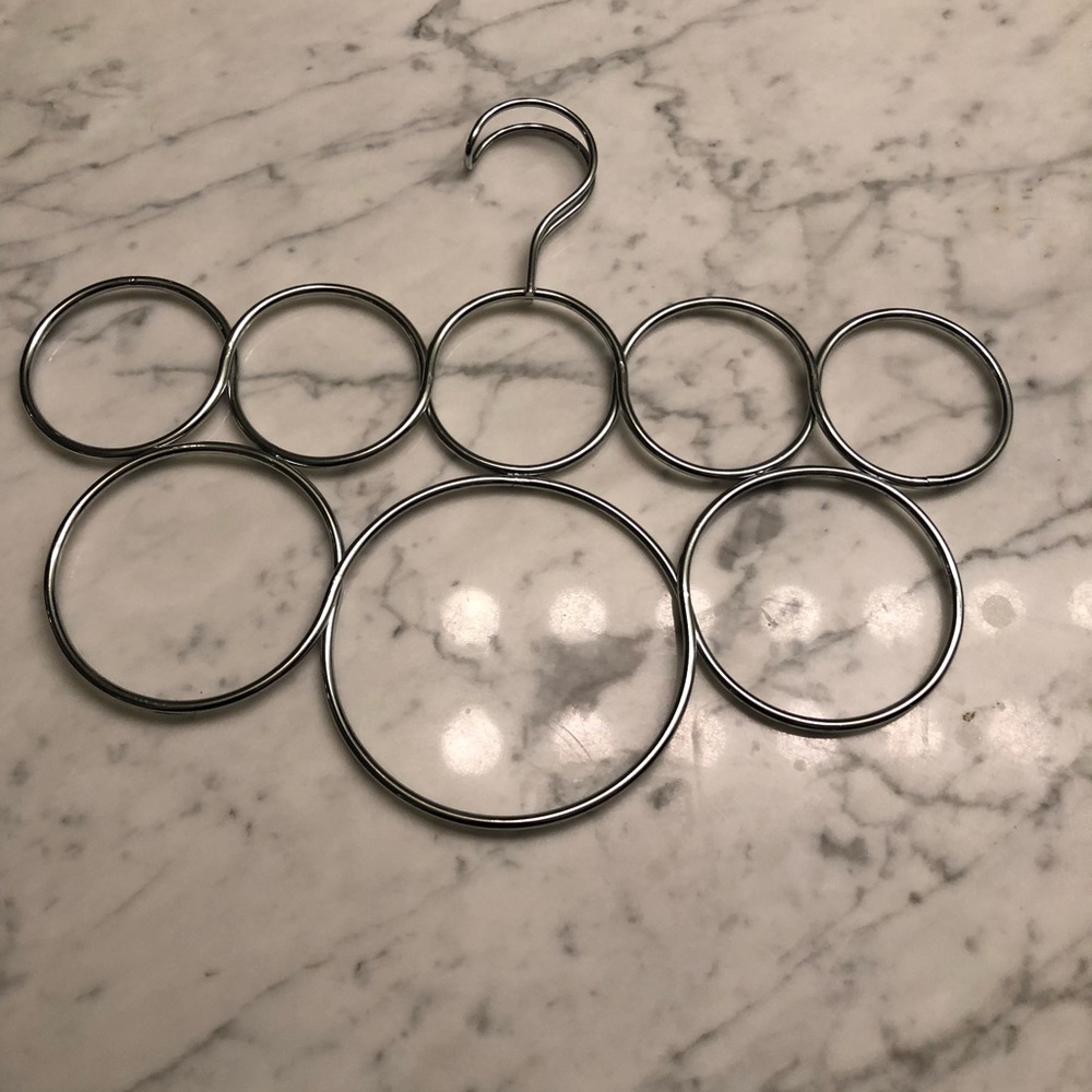 Scarf hanger.